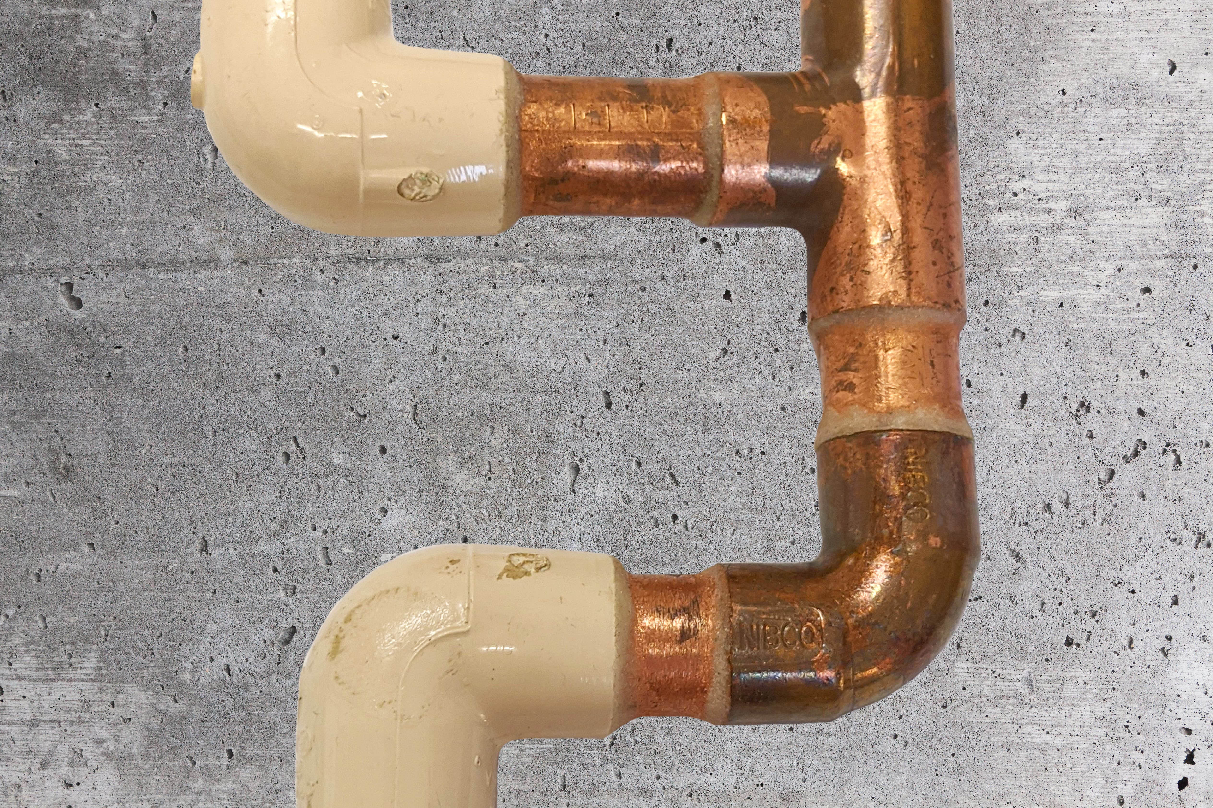 RapidFix Bonds Strongly To Metal And Copper Piping 